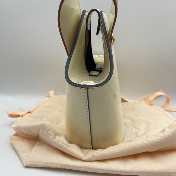 Danse Lente Full Set Mini Johnny Patent Leather Hexagonal Bucket Bag beige - Picture 7 of 12